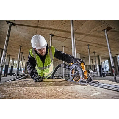 Дискова пила DeWALT 54В XR FLEXVOLT Li-lon диск 190х30 мм, 2x3Ah, 3.7 кг, кейс TSTAK (DCS579X2)