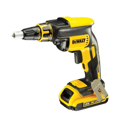 Шуруповерт DeWALT 18V XR Li-Ion, 2x2Ah, 30/5 Нм, 4400 об/хв, кейс (DCF620D2K)
