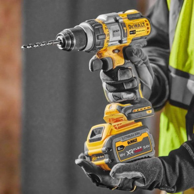 Шуруповерт DeWALT DCD999T1