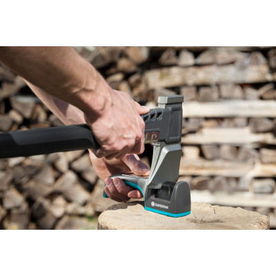 Сокира Gardena 1600 S + точило Diamond ErgoTec (08718-30.000.00)