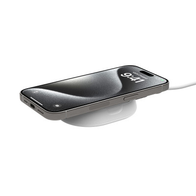 Зарядний пристрій Belkin 15W Magnetic Stand Qi2 white (WIA008BTWH)