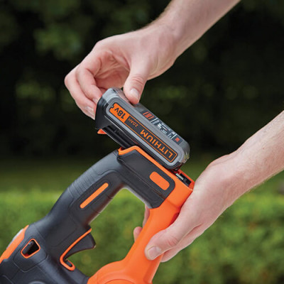 Кущоріз Black&amp;Decker 18 В, 2Ah, ніж 50 см (GTC18502PC)