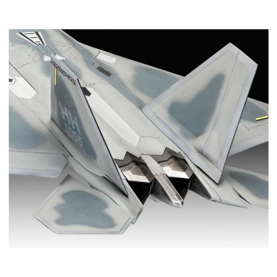 Збірна модель Revell Літак Lockheed Martin F-22A Raptor рівень 4 масштаб 1:72 (RVL-63858)