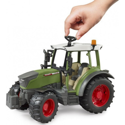 Спецтехніка Bruder Трактор Fendt Vario 211 (02180)