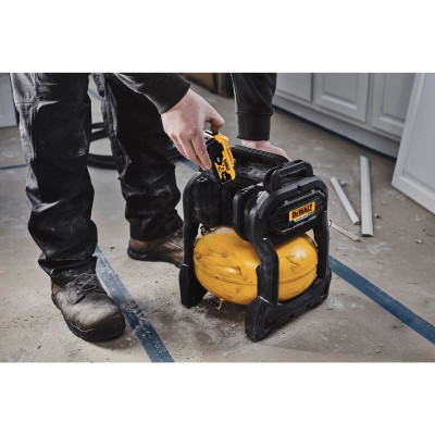 Компресор DeWALT безмасляний, 18 B XR Li-lon, 48 л/хв (без АКБ та ЗП) (DCC1018N)