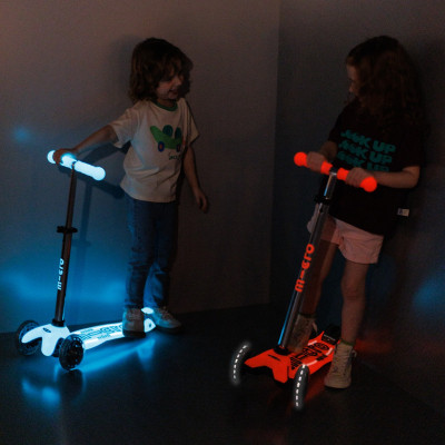Самокат Micro Maxi Deluxe Glow LED Plus Синій кришталь (MMD377)