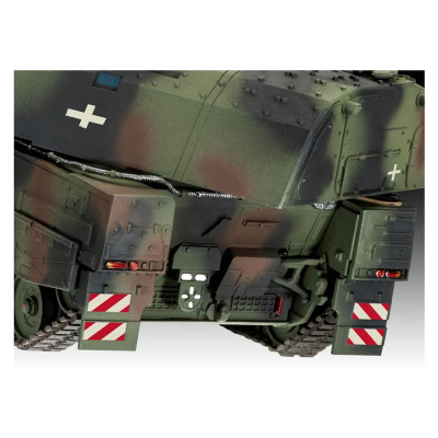 Збірна модель Revell САУ Panzerhaubitze 2000 (версія UA) рівень 4 масштаб 1:72 (RVL-63347)