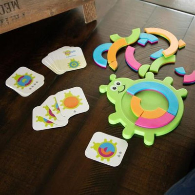 Розвиваюча іграшка Fat Brain Toys Пазл Збери жука Bugzzle (F209ML)