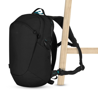 Рюкзак туристичний Pacsafe Eco 18L чорний (41102138)