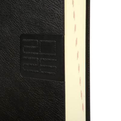 Тижневик Leo planner А5 датований 2026 &quot;Persona&quot;, твердий, чорний, 368 сторінок (252665)