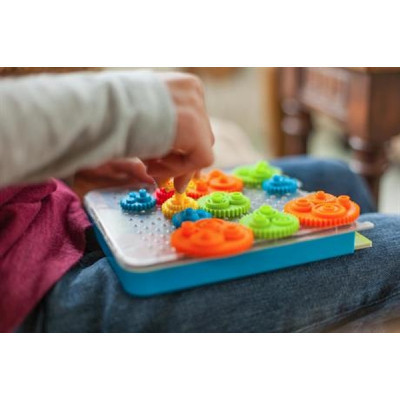Розвиваюча іграшка Fat Brain Toys Crankity Різнокольорові шестерні (FA140-1)