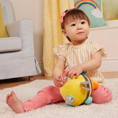 Розвиваюча іграшка Battat Сенсорна м’яка іграшка – Бджілка пухнастик дзиж (BX2037Z)