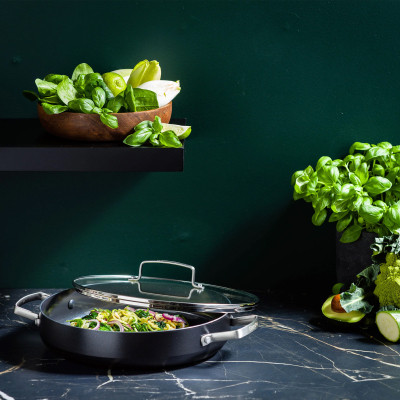 Сотейник GreenPan Chef&#039;s Collection з кришкою 28 см, 3,5 л (CC007736-001)