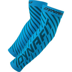 Фіксатор ліктя Dynafit Performance Arm Guard 71516 8880 S/M синій (016.002.1896)