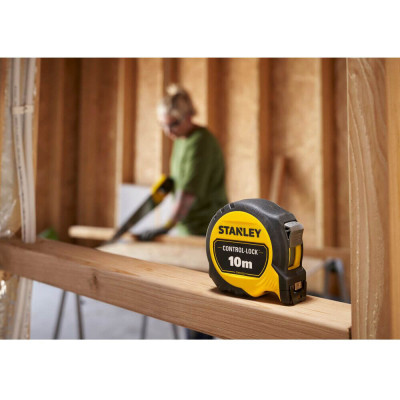 Рулетка Stanley CONTROCONTROL-LOCK 10мх25мм двостороння шкалаL-LOCK 10мх25мм, двосотроння шкала (STHT37233-0)