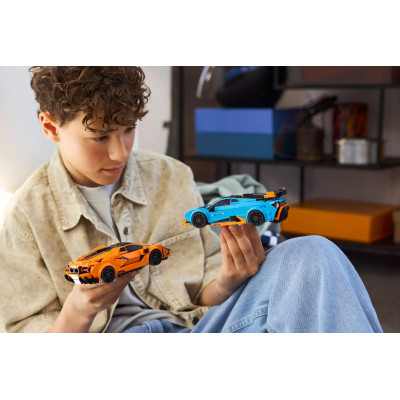 Конструктор LEGO Speed Champions Lamborghini Revuelto та Huracan STO (77238)