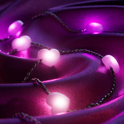 Гірлянда Twinkly Smart LED, Strings USB 200 Heart-shaped RGB LEDs, Green Wire, USB-C 12м (TWKH200RGB-G)