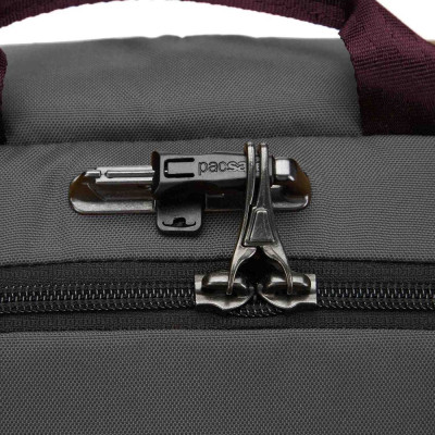 Рюкзак туристичний Pacsafe Metrosafe X 20L графітовий (30640144)