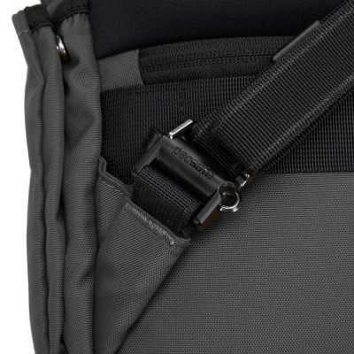 Рюкзак туристичний Pacsafe Metrosafe X 20L графітовий (30640144)