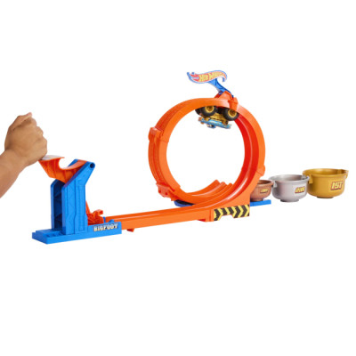Автотрек Hot Wheels Monster Trucks Петлі та трюки (JBX64)