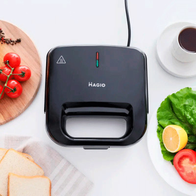 Сендвічниця Magio MG-375