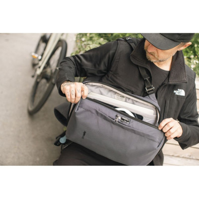 Рюкзак туристичний Pacsafe X 13&quot; commuter графітовий (30665144)