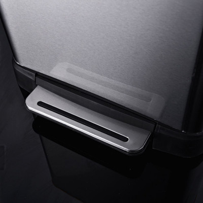 Контейнер для сміття JAH з педаллю і внутрішнім відром срібний металік 30 л (6311)