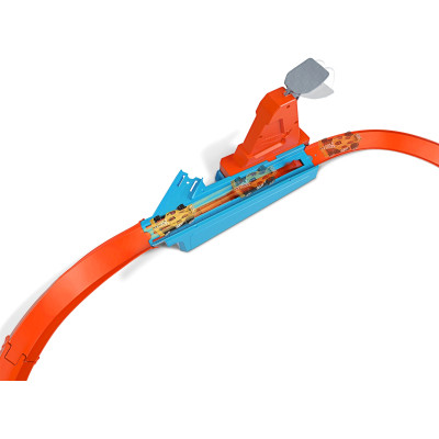 Автотрек Hot Wheels Чемпіон кола серії Боротьба за кубок Чемпіона (GJM75)