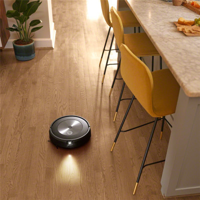 Пилосос iRobot Roomba j7+ (j755840)