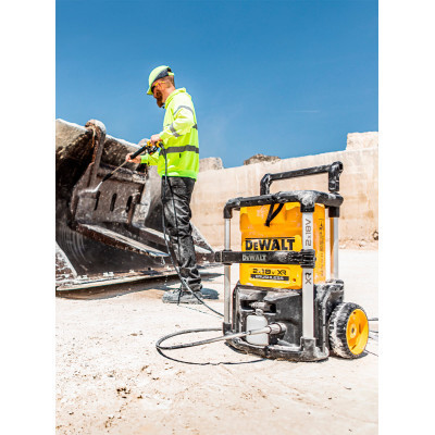 Мийка високого тиску DeWALT XR Li-Ion, 165 бар, шланг 6 м (без АКБ та ЗП) (DCMPW1600N)