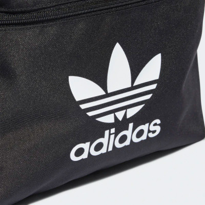 Рюкзак туристичний Adidas Adicolor IJ0761 21L чорний (4066763518684)