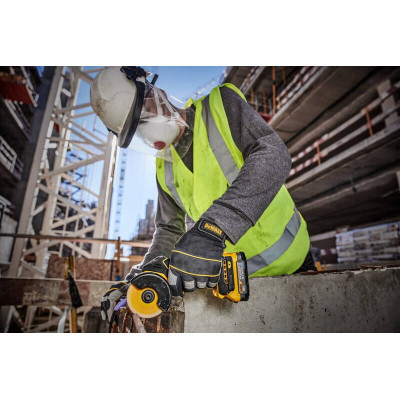 Дискова пила DeWALT 18В XR Li-lon, диск 76х10 мм, 0.94 кг (без АКБ та ЗП) (DCS438N)