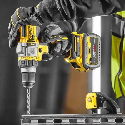 Шуруповерт DeWALT XR Li-lon 18 В, 2 АКБ + ЗП, кейс TSTAK (DCD999X1)