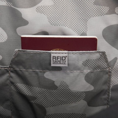 Рюкзак туристичний Pacsafe GO 25L backpack чорний (35115100)