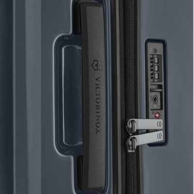 Валіза Victorinox Travel Airox Dark Blue L (Vt610927)