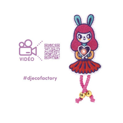 Набір для творчості Djeco Брошка Bunny Girl Factory E-text (DJ09320)