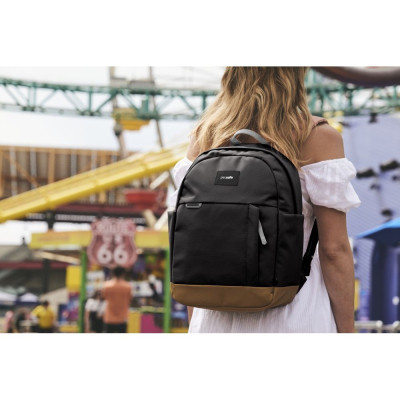 Рюкзак туристичний Pacsafe GO 15L backpack чорний (35110130)