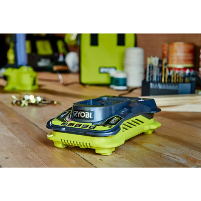 Зарядний пристрій для акумуляторів інструменту Ryobi ONE+ RC18-150, 5 А/г, 18В (5133002638)