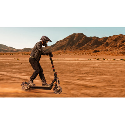 Електросамокат Segway GT3 PRO чорний (AA.06.02.02.0004)