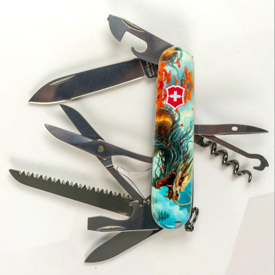 Ніж Victorinox Huntsman Zodiac 91 мм Бойовий дракон (1.3713.7_Z3230p)