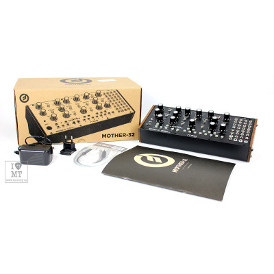 Синтезатор Moog Music Mother-32 (222952)