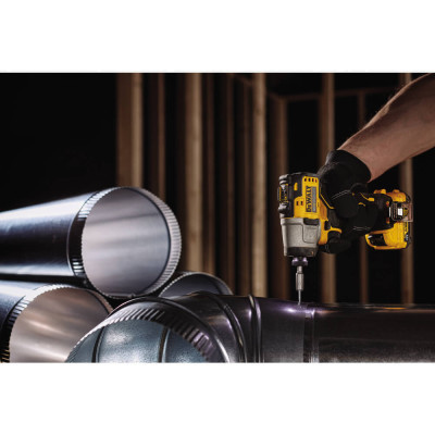 Шуруповерт DeWALT 12V XR Li-Ion, 163 Нм, 2850 об/мин (без АКБ и ЗУ) (DCF801N)