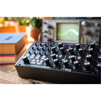 Синтезатор Moog Music Subharmonicon (231306)