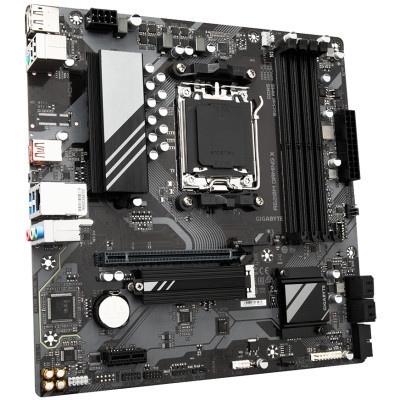 Материнська плата GIGABYTE A620M GAMING X