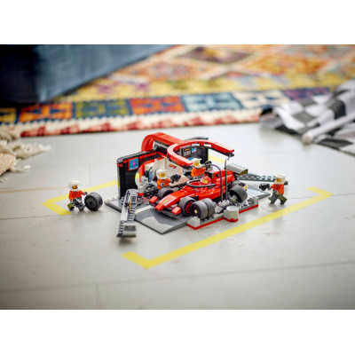 Конструктор LEGO City Піт-стоп і піт-екіпаж F1 з болідом Ferrari (60443)