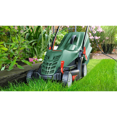 Газонокосарка Bosch UniversalRotak 37-555 1400Вт, 37см, 40л, 27-50мм, 15.5кг (0.600.8A6.501)
