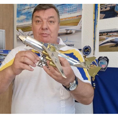 Конструктор Metal Time Колекцiйна модель Ukrainian Dream Exclusive Edition Ан-225 Мрія зібрана двокольорова (MT001EE/READY)