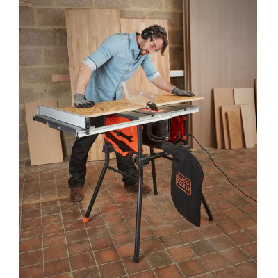 Циркулярна пила Black&amp;Decker пильний, 1800 Вт, диск 254*30 мм, 4.800 об/мин,27,5 кг (BES720)