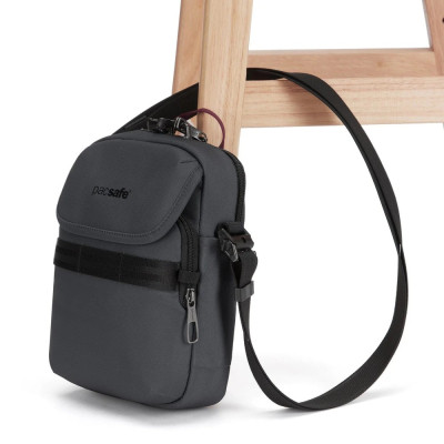 Сумка Pacsafe Metrosafe X compact Crossbody Графітова (30610144)