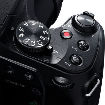 Цифровий фотоапарат Panasonic DC-FZ82DE-K 4К black (DC-FZ82DE-K)